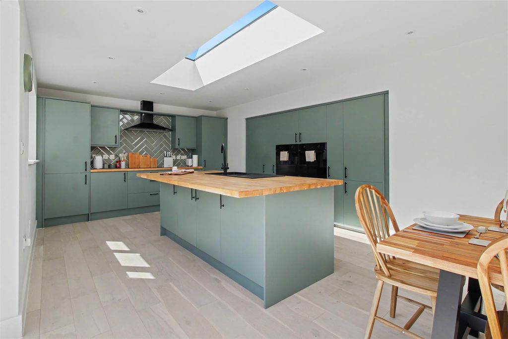 Property photo 2 of 42 Kitchen Diner