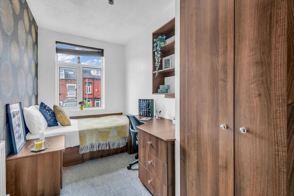 Additional image 6 of 6 bed shared accommodation to rentKnowle Road, Leeds LS4