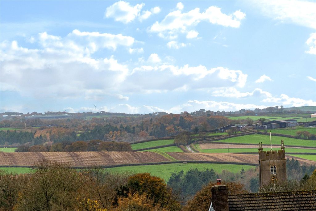 Property photo 2 of 16 Picture No. 22