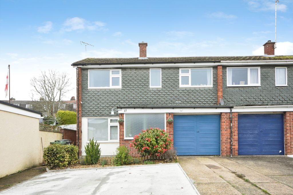 Property photo 1 of 19 Front View