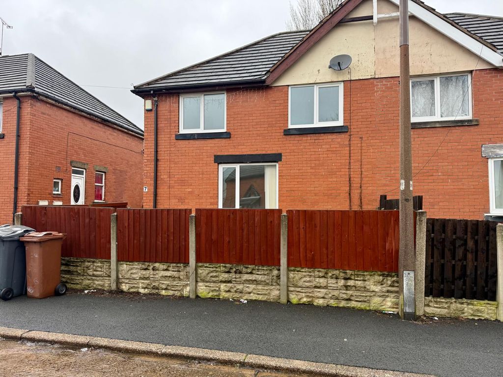 Property photo 1 of 17 4 Bed Semi-Detached House To Rent Shield Avenue, Worsbrough S70