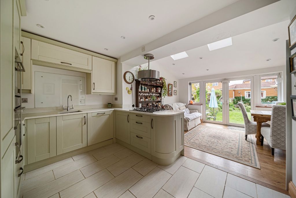 Property photo 3 of 24 4937613