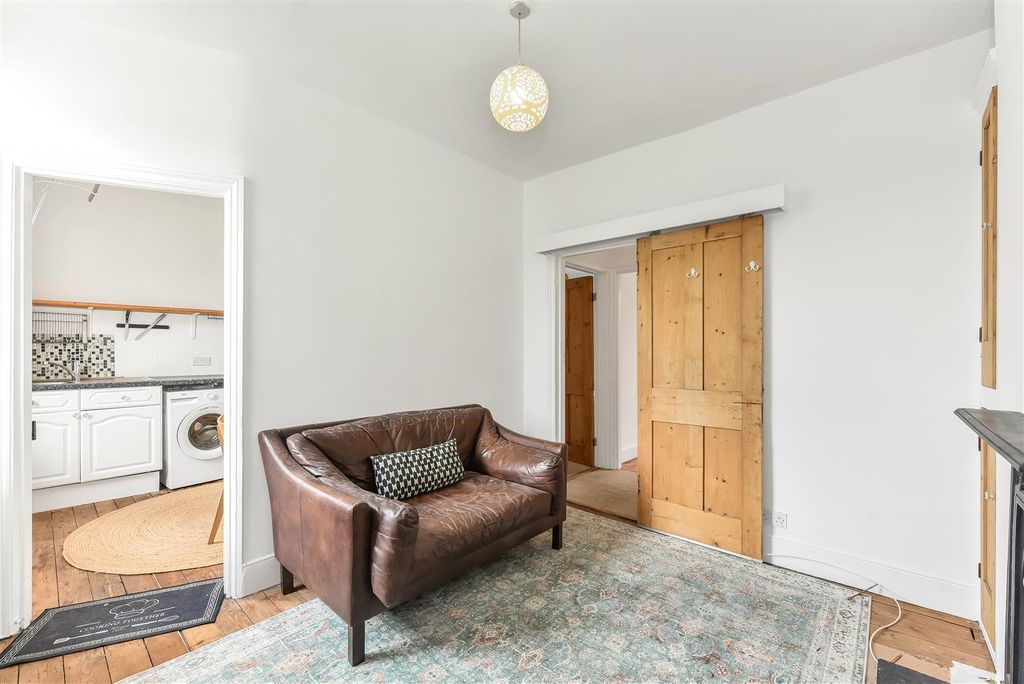Property photo 2 of 16