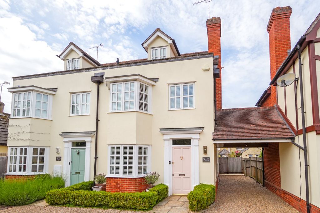Property photo 1 of 14 Frontage