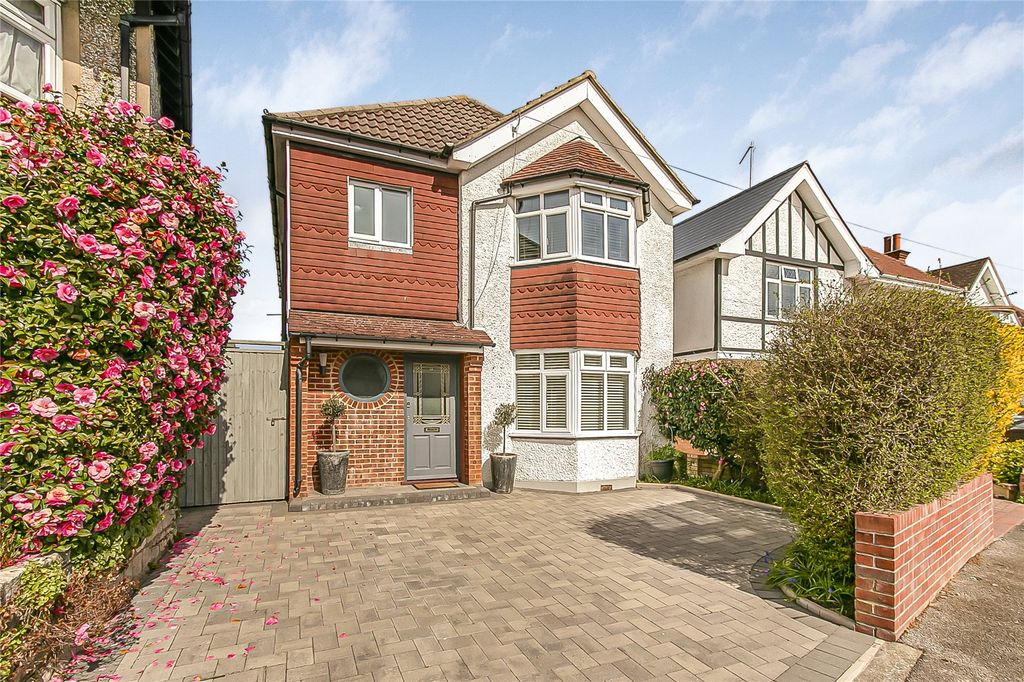 Property photo 1 of 23 Alverton Avenue