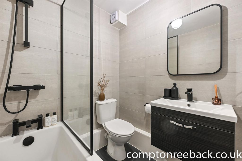 Property photo 3 of 12 Cr - 48 Downfield Close - Bathroom1 (1).Jpg