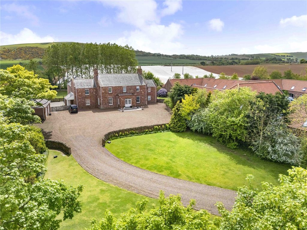 Property photo 1 of 32 Easter Broomhouse