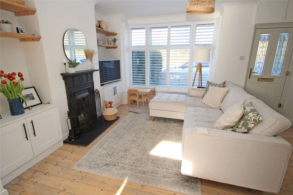 Property photo 2 of 14 Picture No. 15