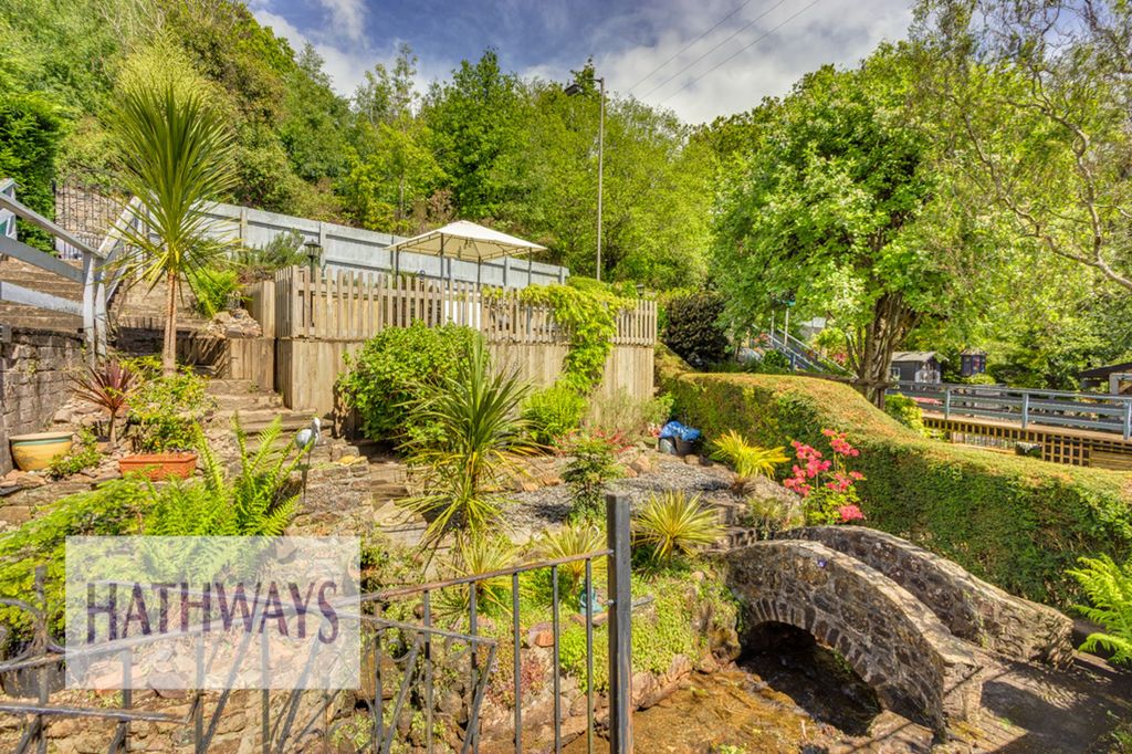 Property photo 2 of 63