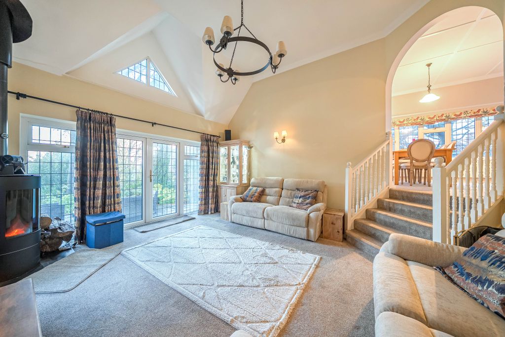 Property photo 3 of 24