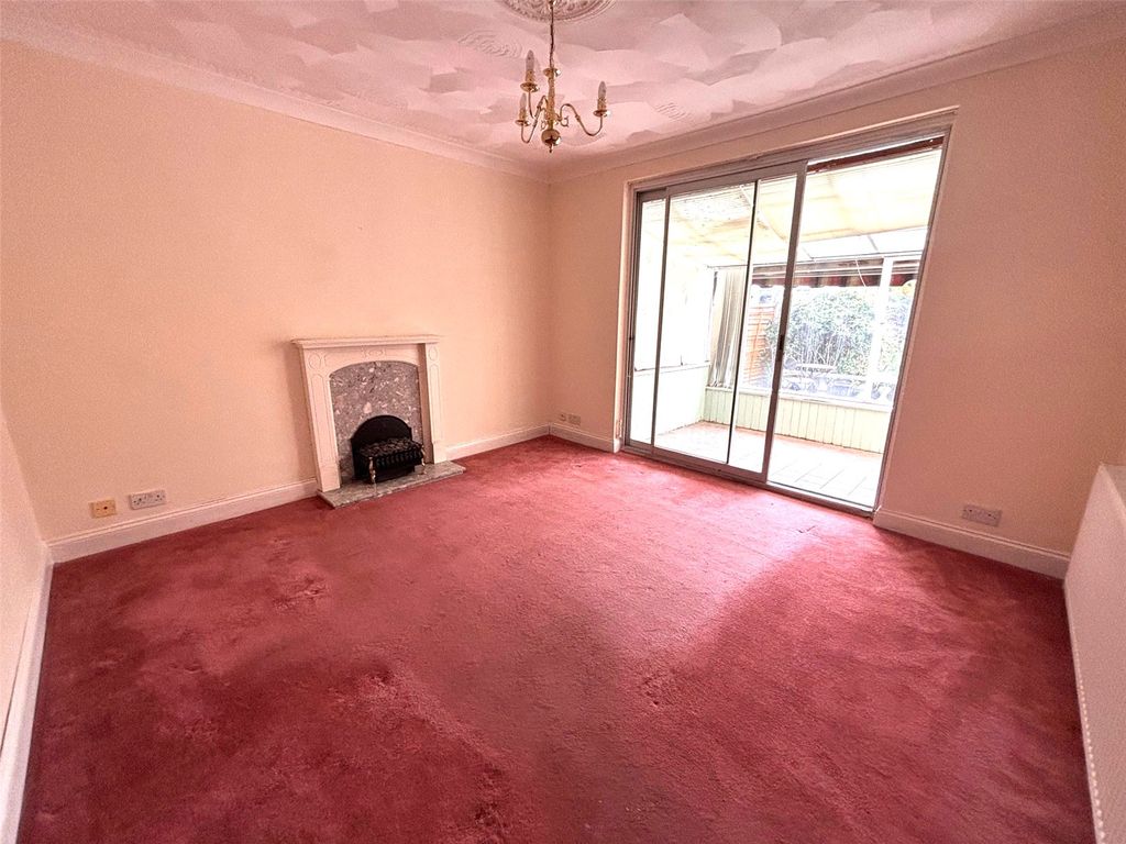 Property photo 2 of 13 Picture No. 10