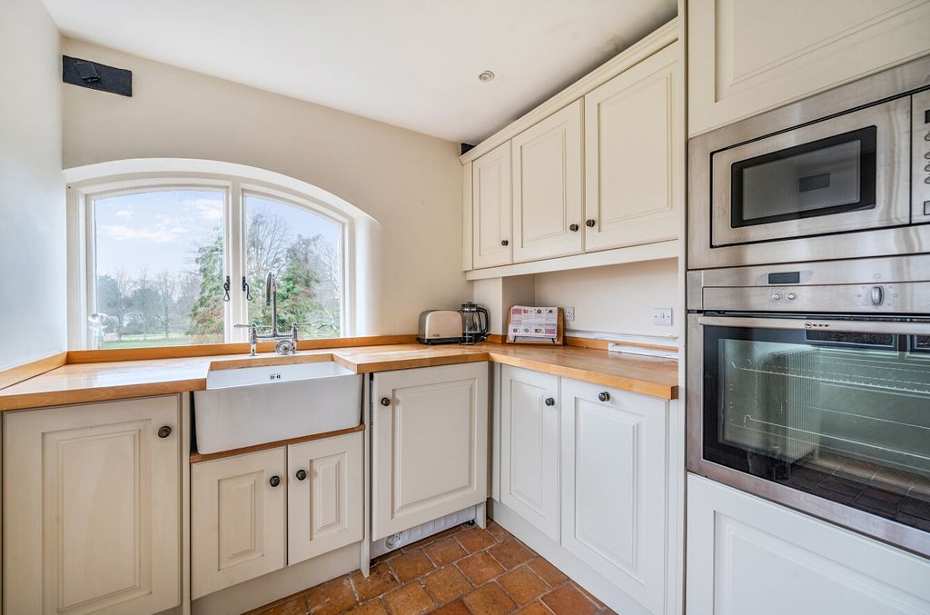 Property photo 3 of 13 1421986-2-69A1771...