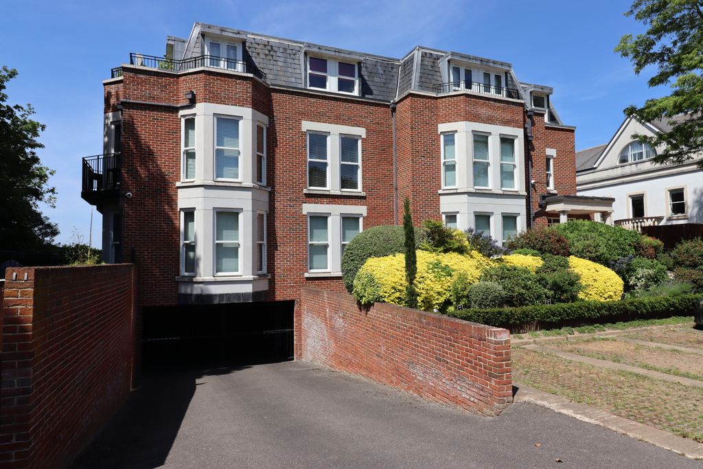 Property photo 1 of 18 Img_3421