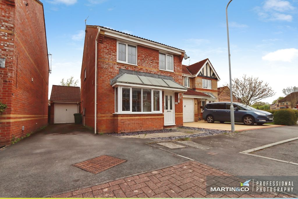 Property photo 2 of 25