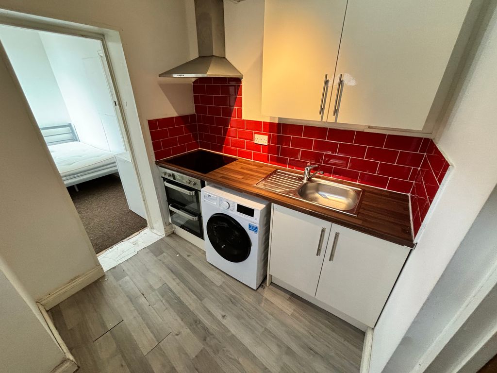 Property photo 2 of 9 Front