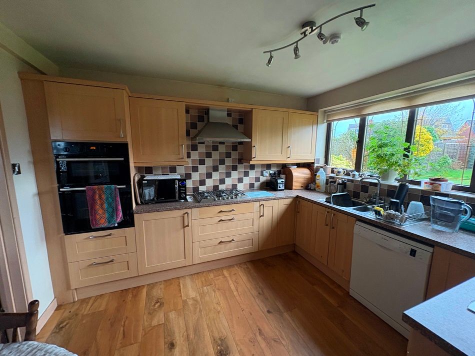 Property photo 2 of 16 Img_9505