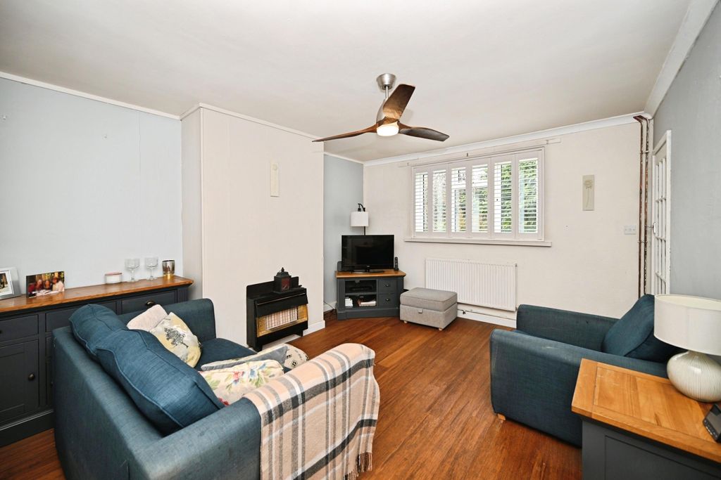 Property photo 3 of 21