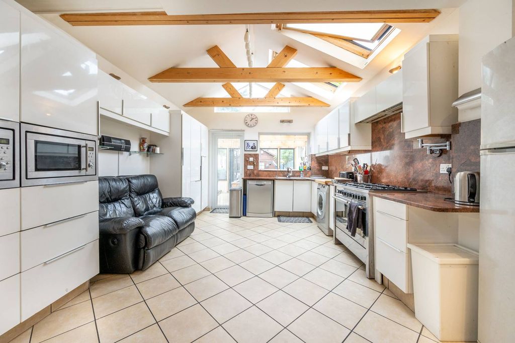 Property photo 1 of 26