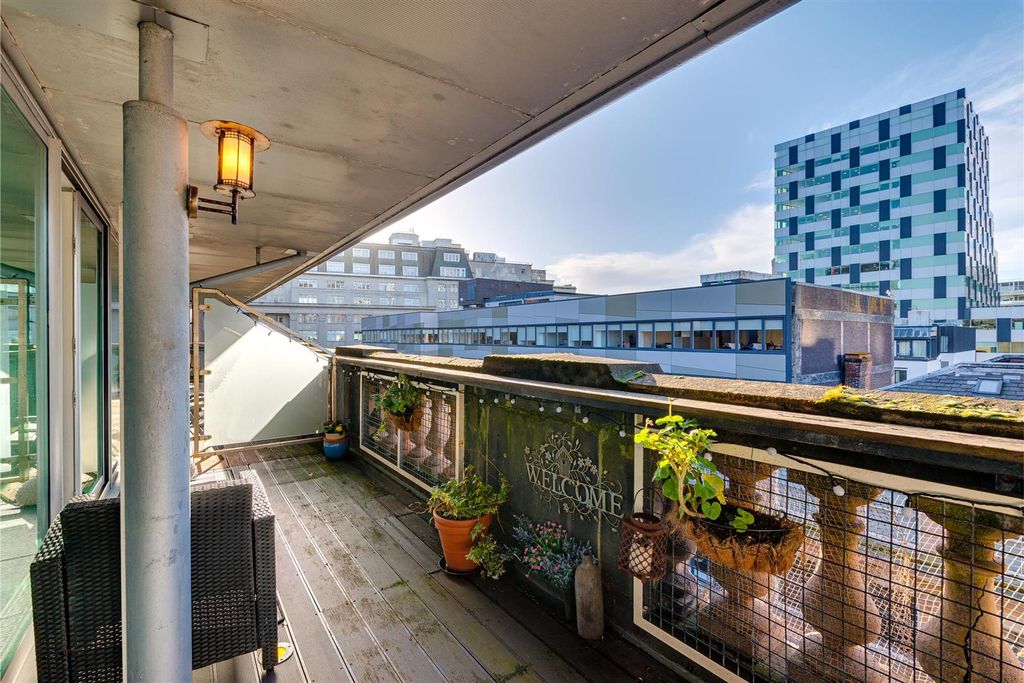 Property photo 3 of 30