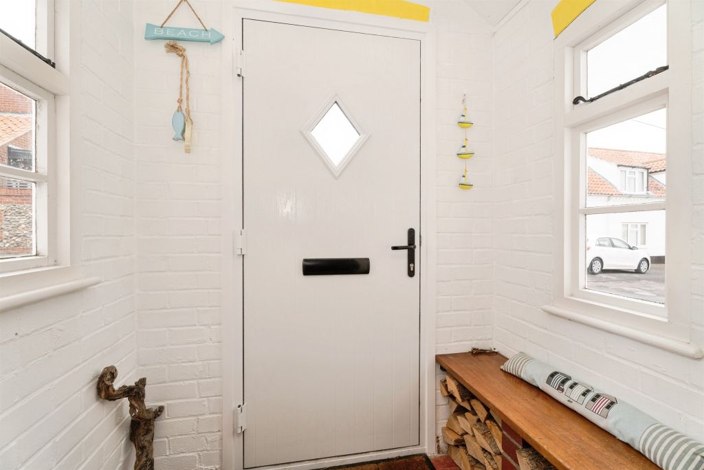 Property photo 2 of 23