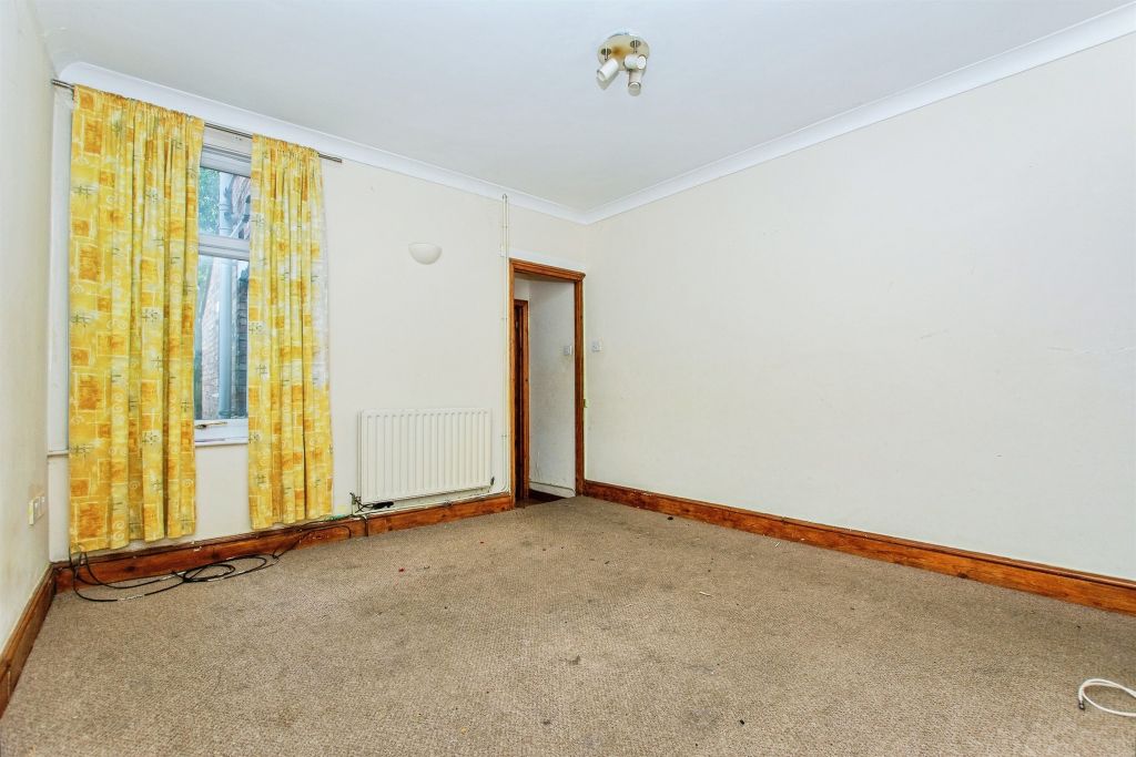 Property photo 3 of 20