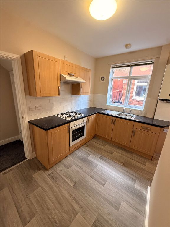 Property photo 3 of 7 Picture No. 11