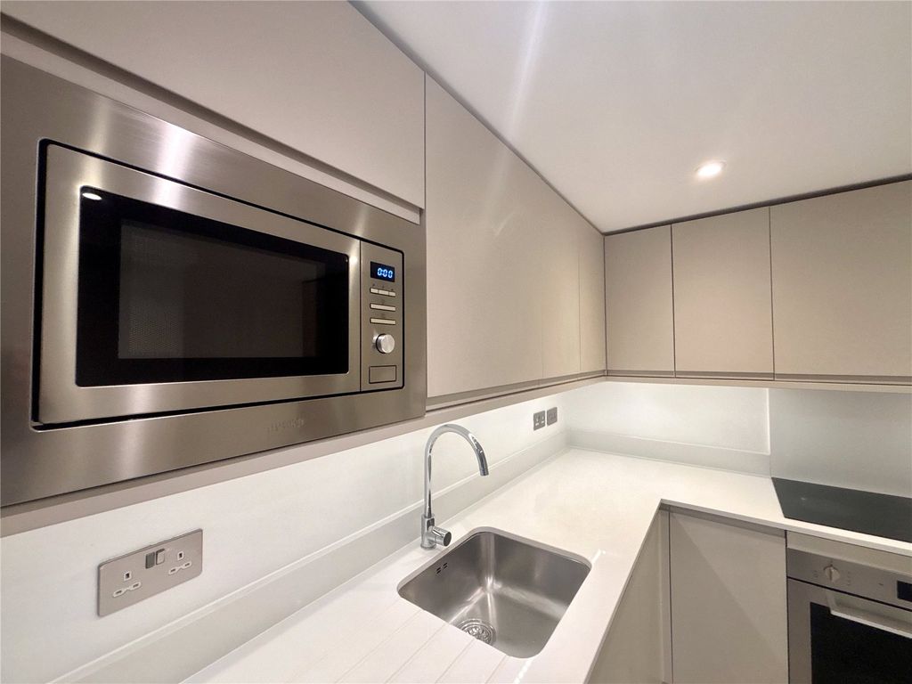 Property photo 1 of 25 Picture No. 35