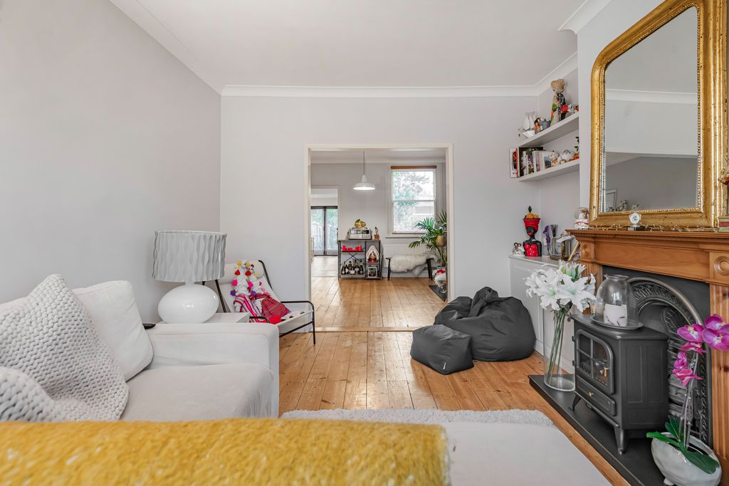 Property photo 2 of 13