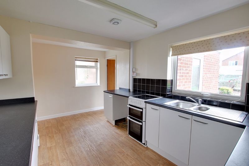 Property photo 2 of 9 Photo 3