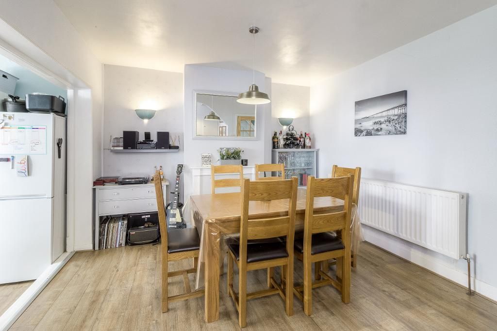 Property photo 3 of 11 Dining Room