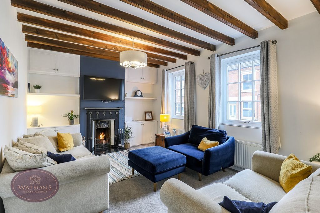 Property photo 2 of 31