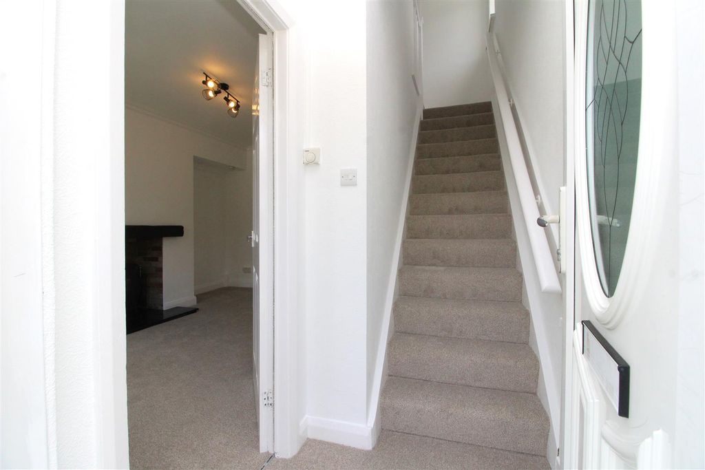 Property photo 2 of 15 Img_8522.Jpg