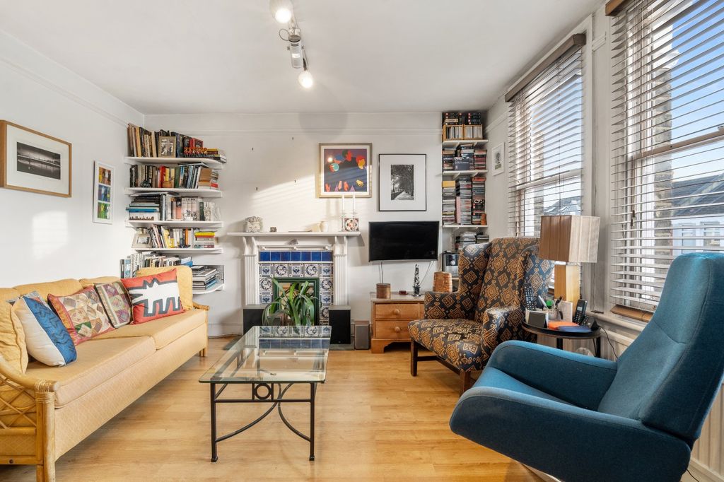 Property photo 3 of 7