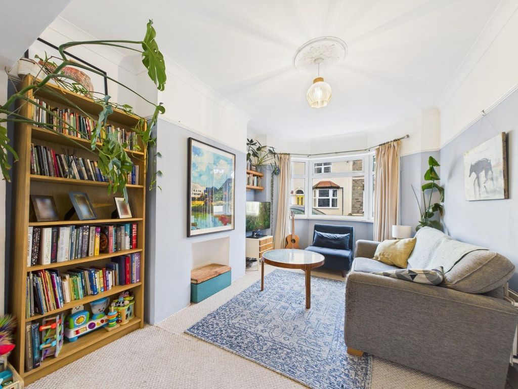 Property photo 2 of 29 Cam01530G0-Pr0369-Still001.Jpg