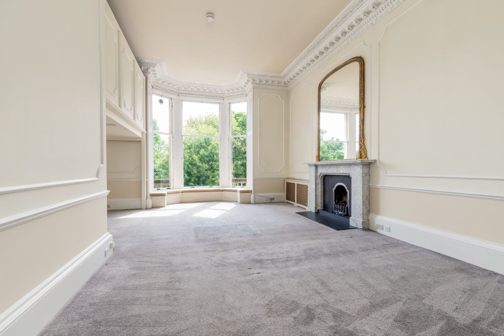 Property photo 3 of 20 63953_Belgravecres_006