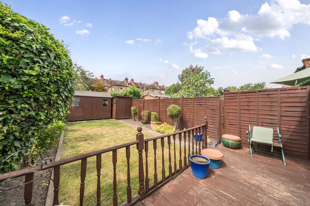 Property photo 2 of 12 Picture No. 27