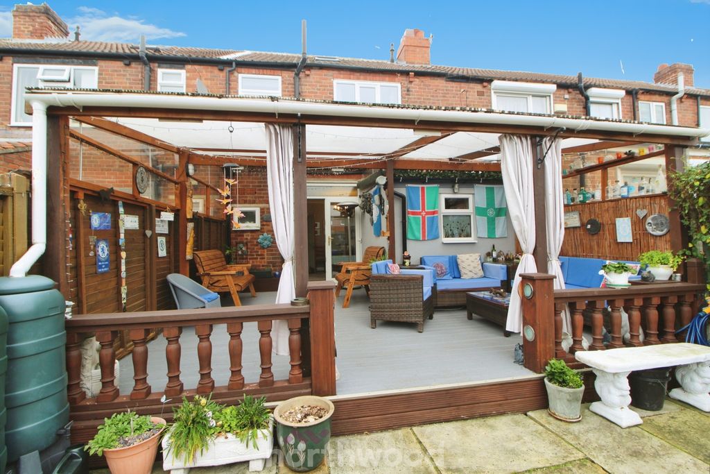 Property photo 1 of 29