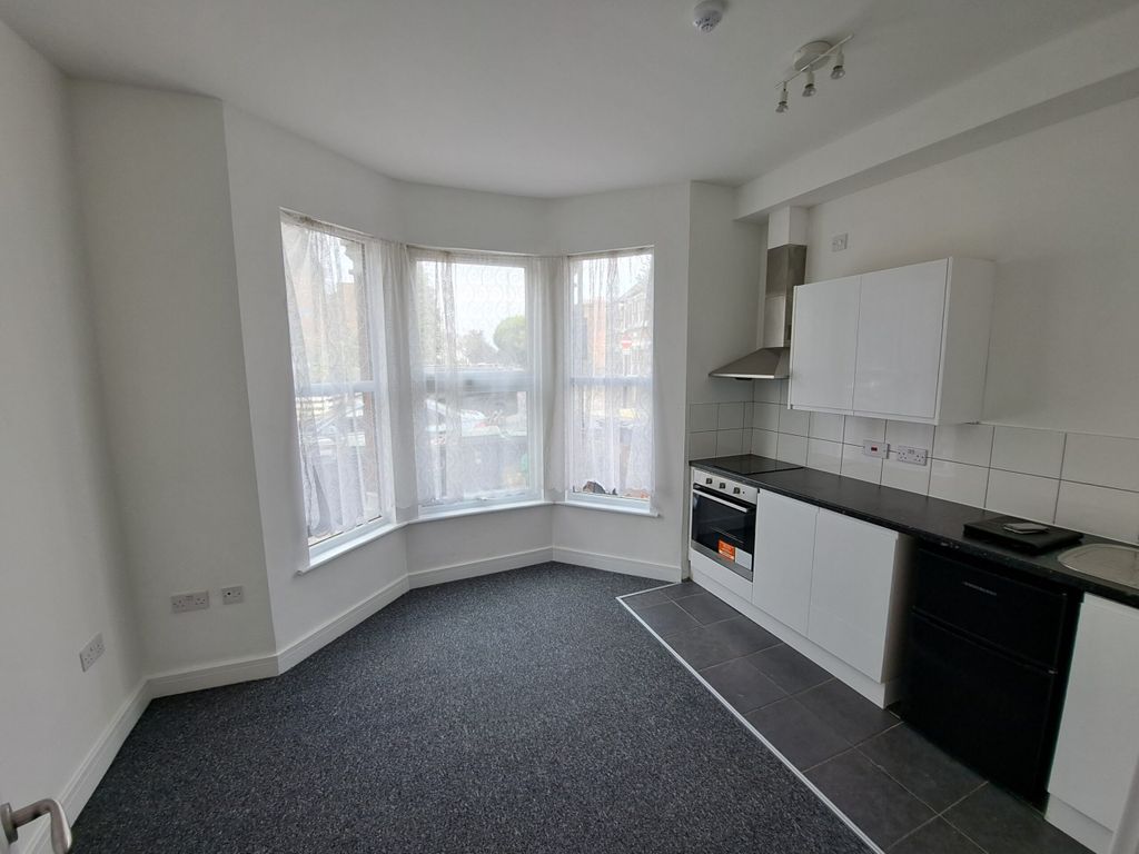 Property photo 2 of 4