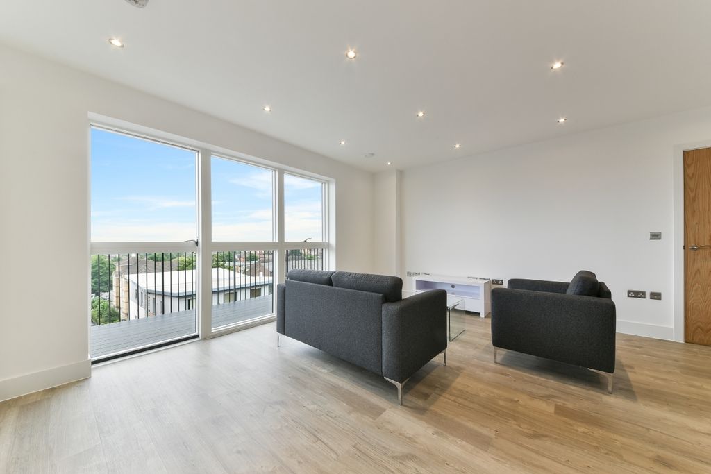 Property photo 1 of 7 Living Area