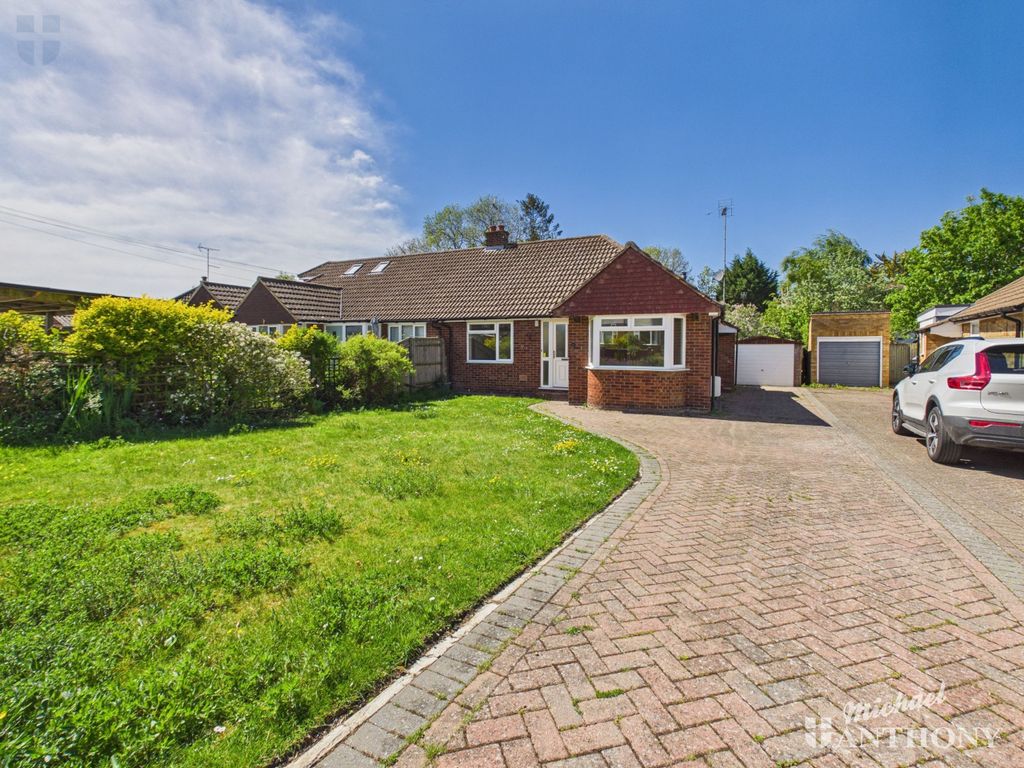 Property photo 1 of 12 Cam03852G0-Pr0644-Still011