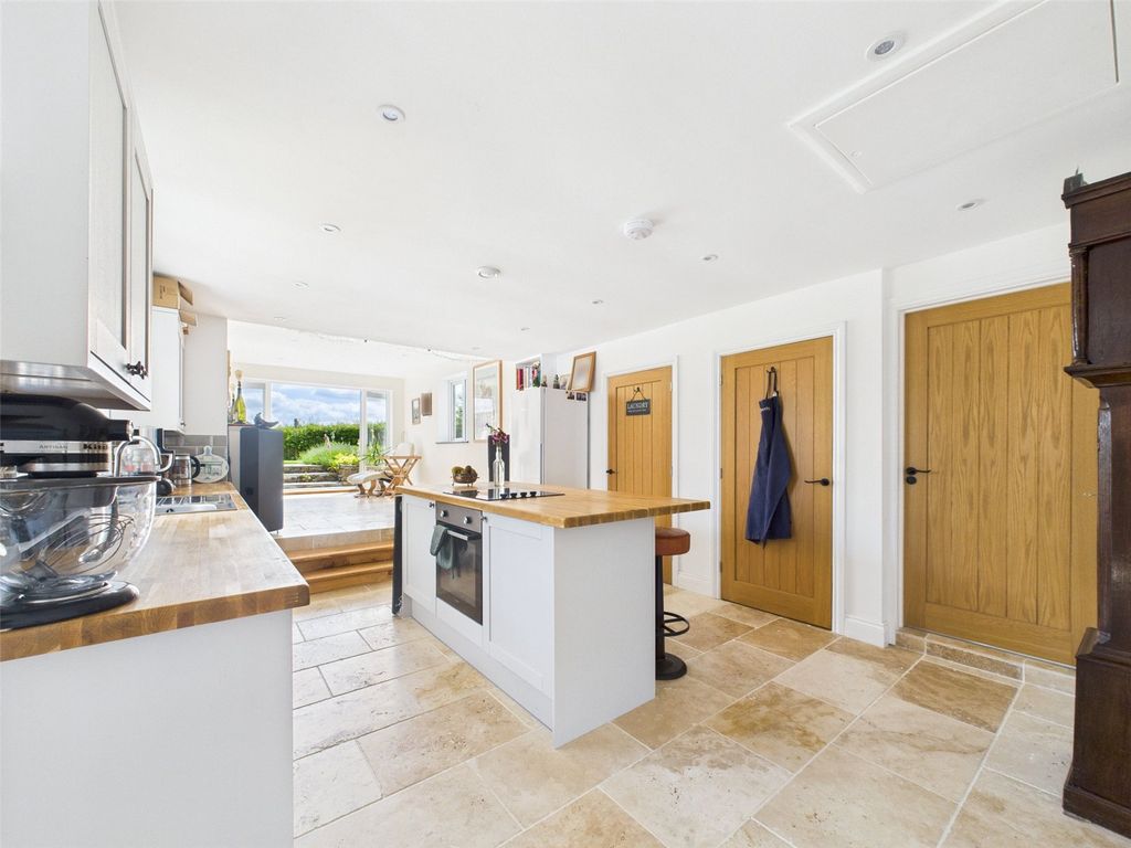 Property photo 3 of 18 Kitchen Area