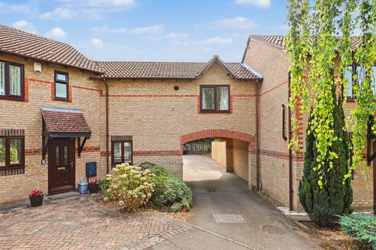 Property photo 1 of 9 337764