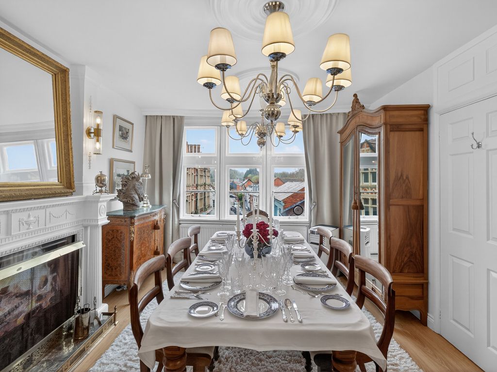 Property photo 2 of 38