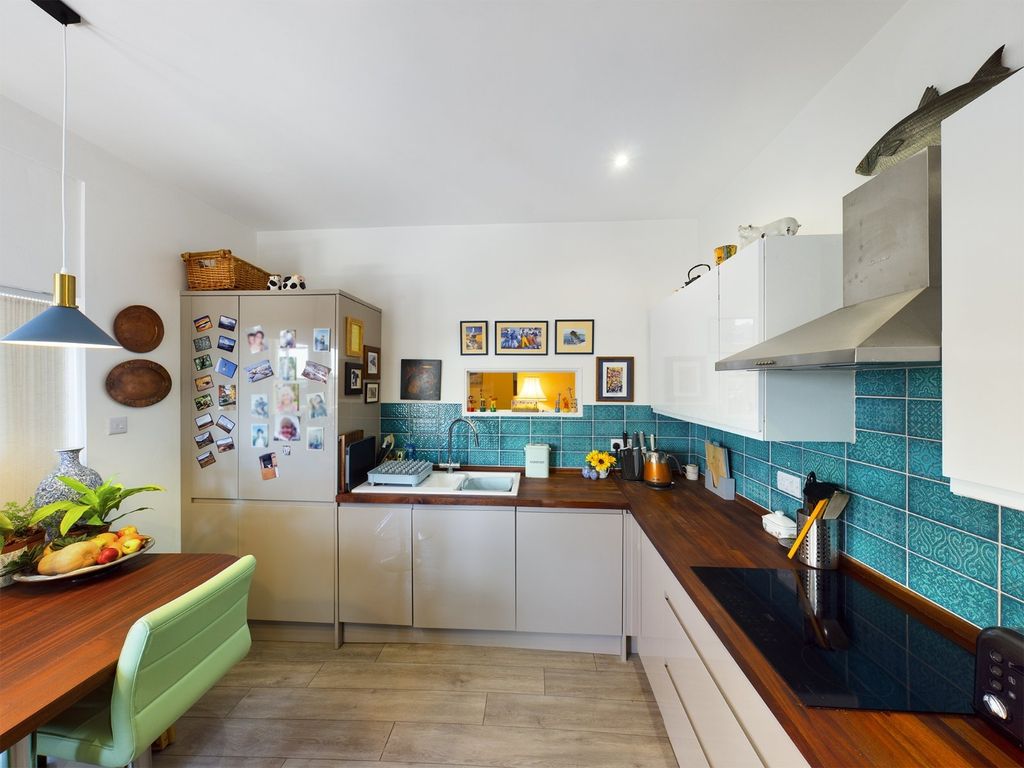 Additional image 10 of 2 bed flat for saleDorset House, 1 Marine Parade, Clevedon, North Somerset BS21