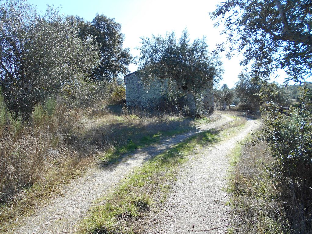 Property photo 3 of 7