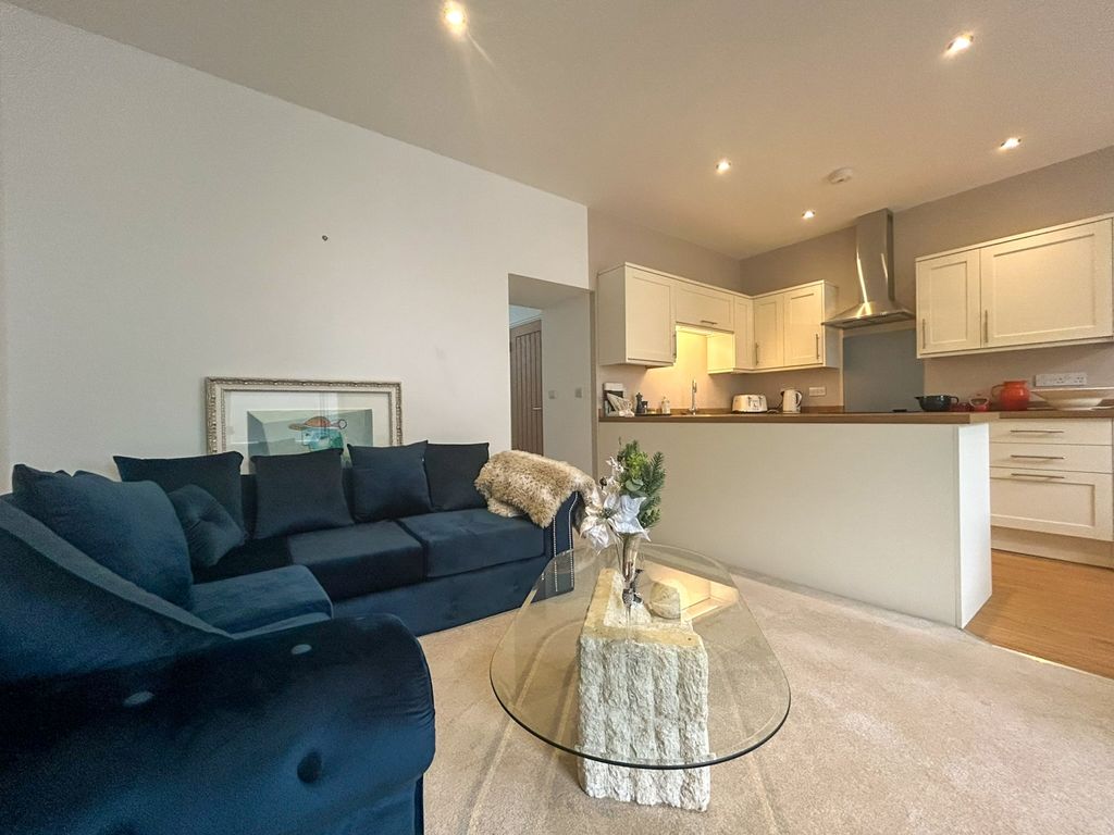 Property photo 3 of 10 Img_6142