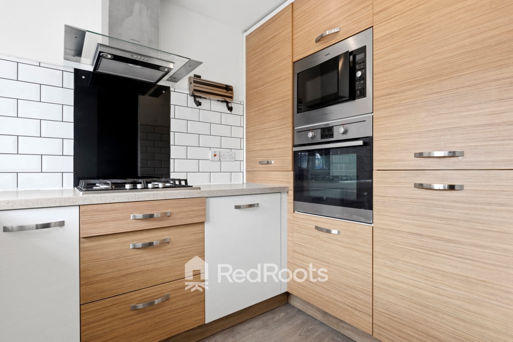 Property photo 3 of 21 5291064