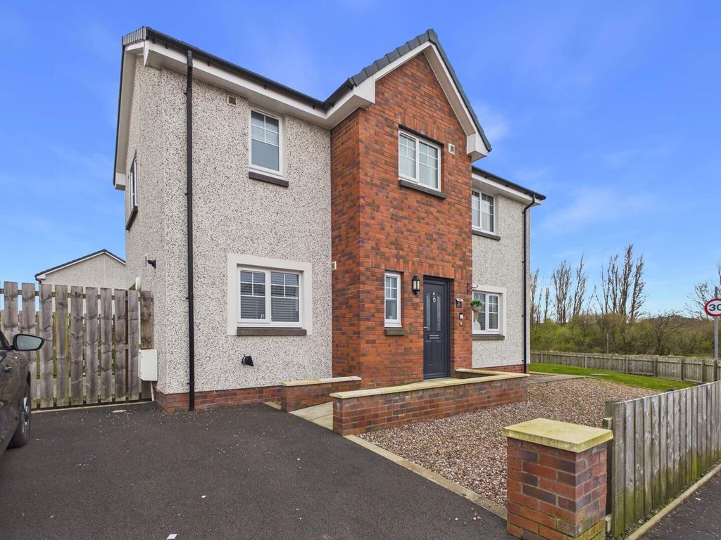 Property photo 1 of 29 Front (Exterior)