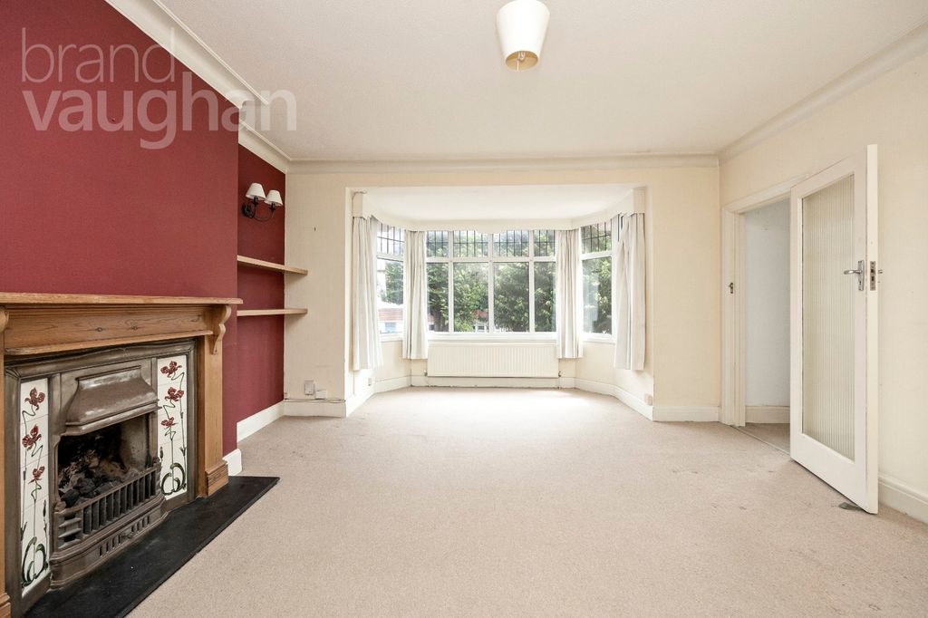 Property photo 3 of 19 Picture No. 52