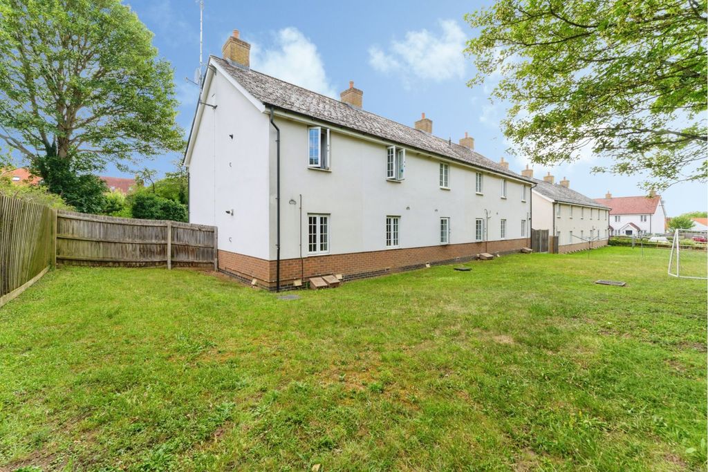 2 bed maisonette for saleMeadow Lane, Newmarket CB8